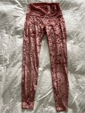 Lululemon Wunder Lounge High-Rise Legging Crushed Velvet Size 6 Soft Cranberry